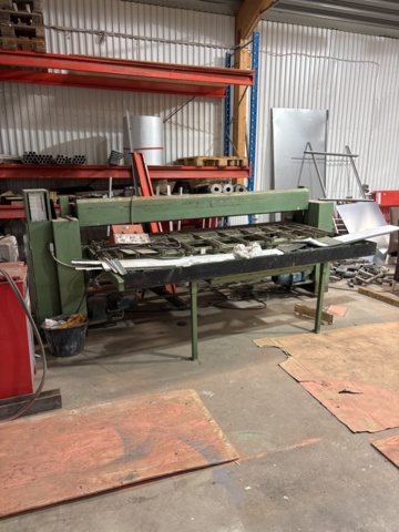 1349559-19 Kantpress - Göteneds K25-25 A6 Kontrollpanelen defekt