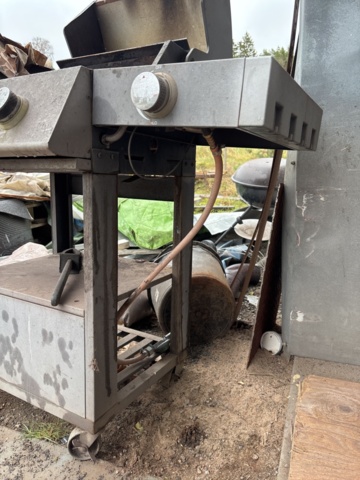 1349568-7 Grill - Burns & Barkles