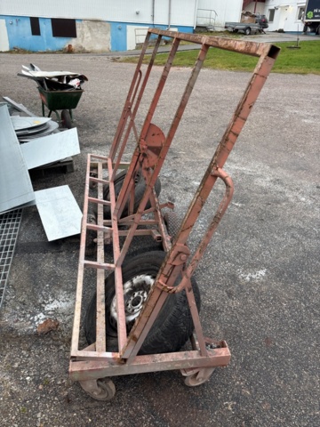 1349571-2 Materialvagn