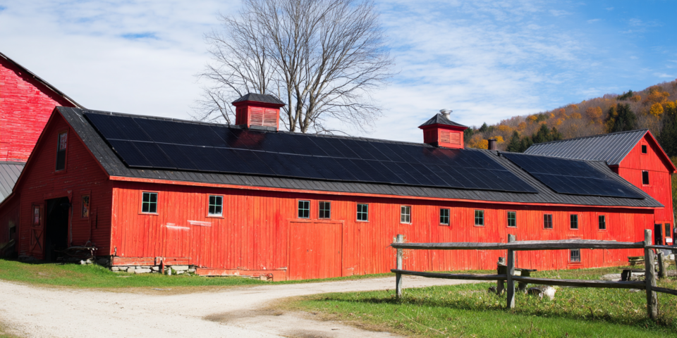 1446532-1 Growatt 50 kW solcellspaket – Leapton 500 W Dual Glass-paneler och Weland montagematerial (plåttak)