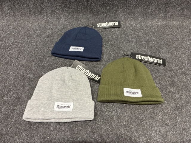 1446466-1 45 st mössor Streetworld, one size