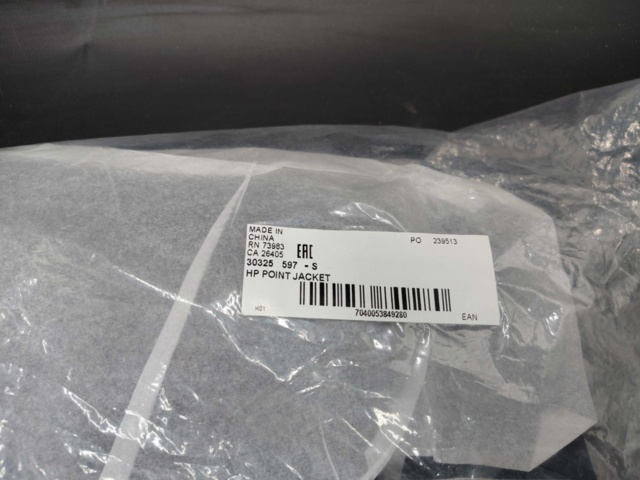 1446098-4 Jacket – Helly Hansen, size Small, men's