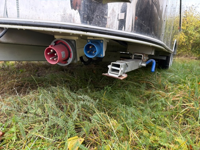 1446884-9 Fullutrustad matvagn / pizzavagn, liknande Airstreamer - 2021