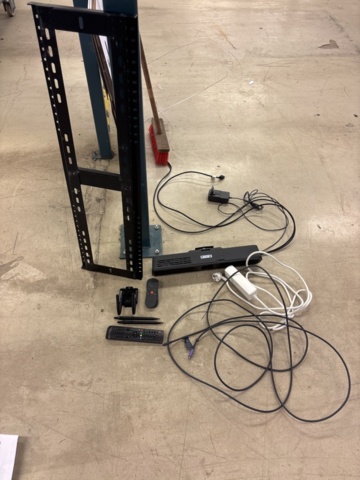 1443695-13 98" Interaktiv pekskärm med konferensutrustning och tillbehör - Clevertouch Pro Series 3