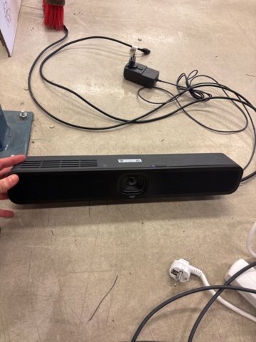 1443695-10 98" Interaktiv pekskärm med konferensutrustning och tillbehör - Clevertouch Pro Series 3