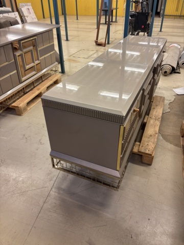 1443703-13 Diverse möblemang/inredning - soffor, byrå, bord