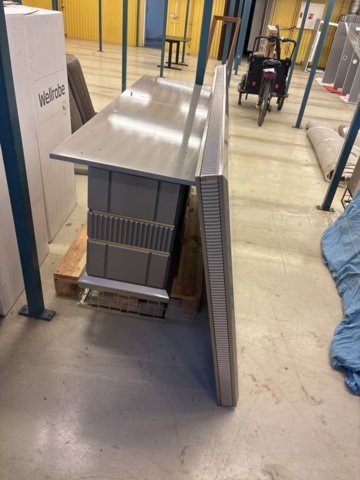 1443703-25 Diverse möblemang/inredning - soffor, byrå, bord