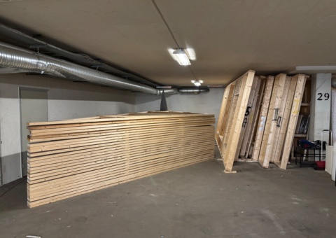 Avyttring trästommar