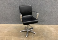 1447225 Frisörstol italor