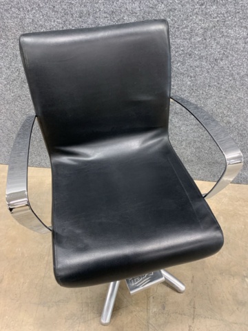 1447225-2 Frisörstol italor