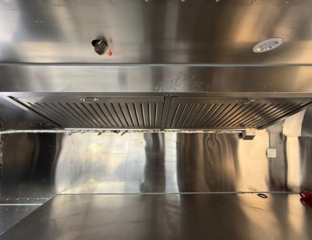 1446884-29 Fullutrustad matvagn / pizzavagn, liknande Airstreamer - 2021