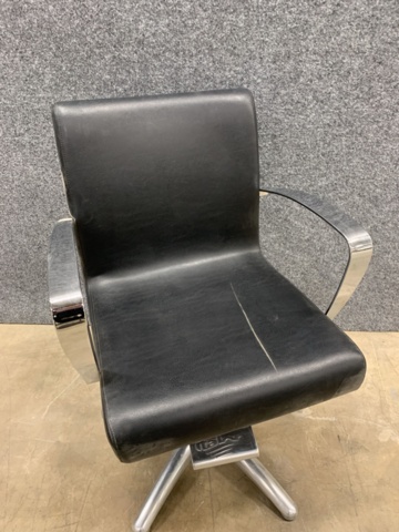 1447227-3 Frisörstol italor