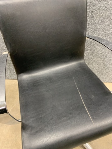 1447227-5 Frisörstol italor