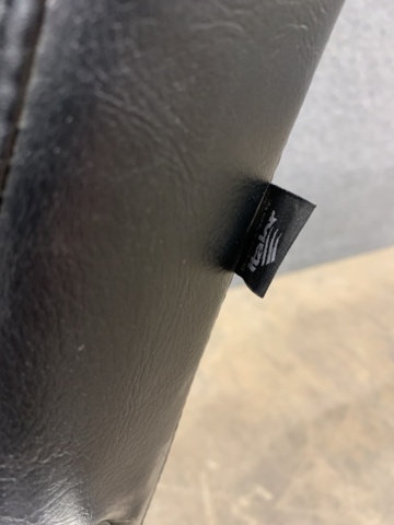 1447228-10 Frisörstol italor