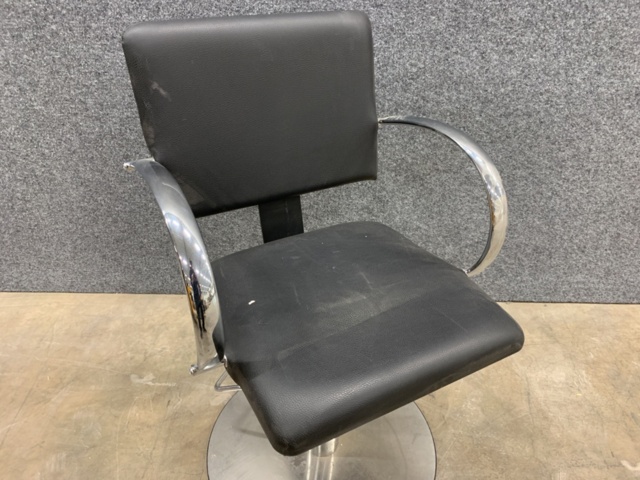 1447230-4 Barber chair Luga Ressini