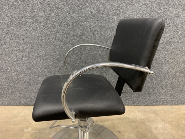 1447230-11 Barber chair Luga Ressini