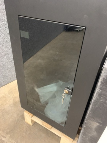 1447237-10 Butiksmonter