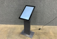 1447238 Pekskärm med golvstativ