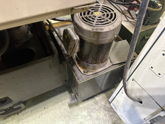 1256081-8 Svarv Hitachi Seiki TS15 2-axlig med spåntranssportör repobj