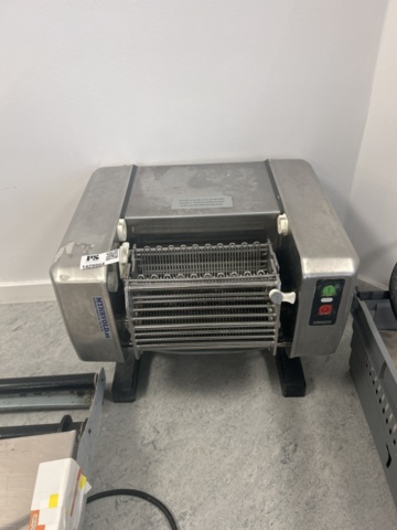 1429964-1 Professionell köttmörningsmaskin