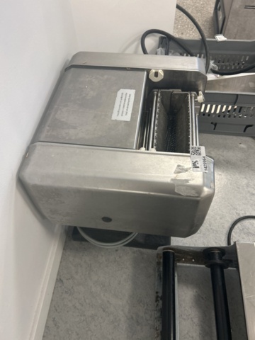 1429964-3 Professionell köttmörningsmaskin