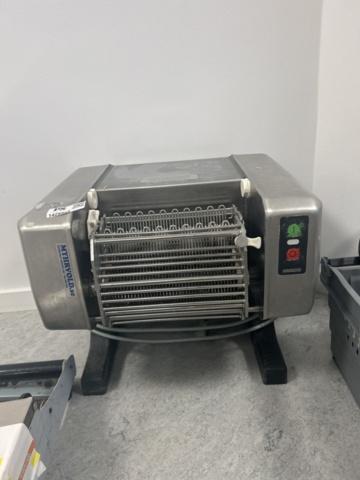 1429964-6 Professionell köttmörningsmaskin