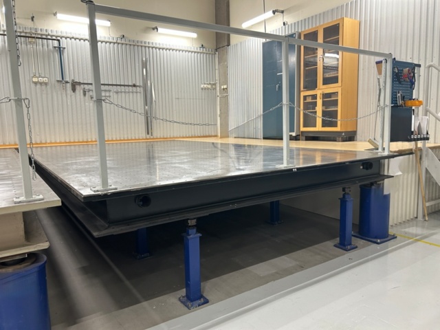 1411398-4 Industriell planskiva 6x3,5 m