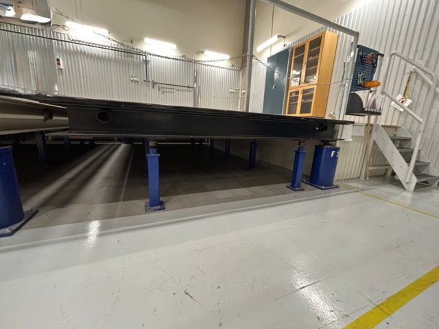 1411398-19 Industriell planskiva 6x3,5 m