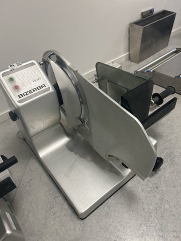 1429967-6 Professionell påläggs-/charkskärare