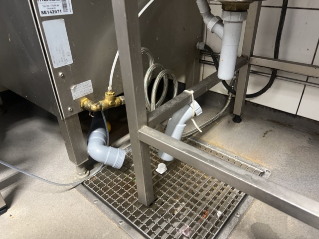 1420305-8 Diskstation - Diskmaskin, inmatningsbänk, mm.