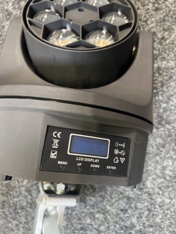 1447408-4 Scenljusarmatur Moving Head Light