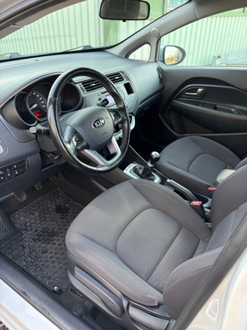 1447492-18 Kia Rio 5-dörrar 1.2 CVVT Manuell, 84hk, 2014