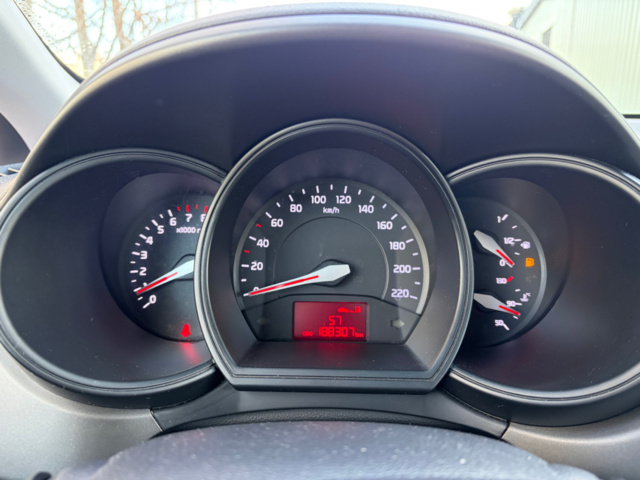 1447492-25 Kia Rio 5-dörrar 1.2 CVVT Manuell, 84hk, 2014