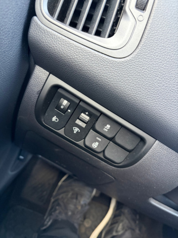 1447492-27 Kia Rio 5-dörrar 1.2 CVVT Manuell, 84hk, 2014