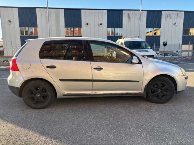 1444624-4 Volkswagen Golf 5-dörrar 1.6 FSI Manuell - 2004