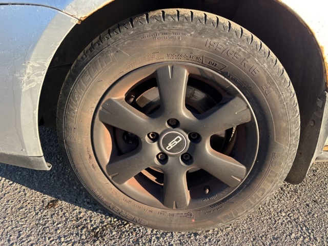 1444624-11 Volkswagen Golf 5-dörrar 1.6 FSI Manuell - 2004