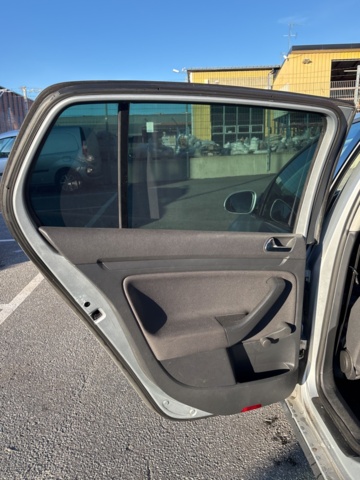 1444624-22 Volkswagen Golf 5-dörrar 1.6 FSI Manuell - 2004