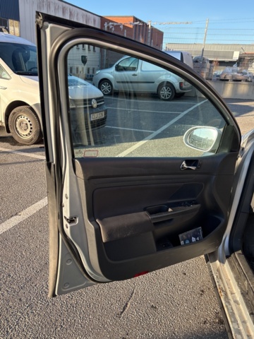 1444624-26 Volkswagen Golf 5-dörrar 1.6 FSI Manuell - 2004