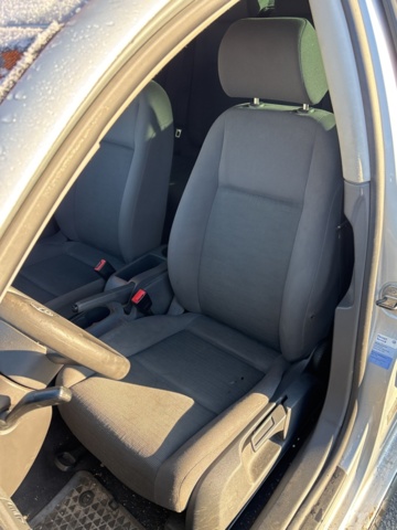 1444624-29 Volkswagen Golf 5-dörrar 1.6 FSI Manuell - 2004