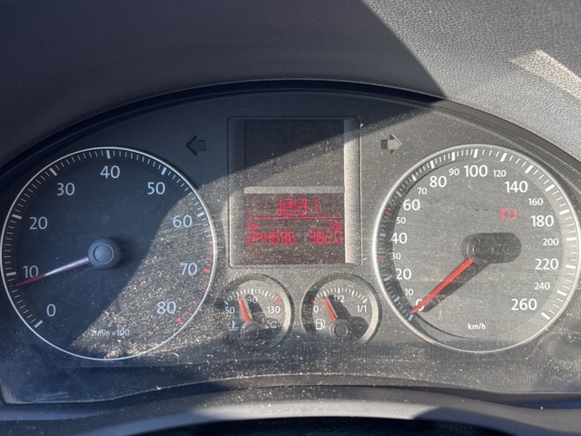 1444624-31 Volkswagen Golf 5-dörrar 1.6 FSI Manuell - 2004