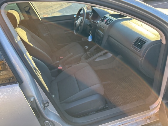 1444624-39 Volkswagen Golf 5-dörrar 1.6 FSI Manuell - 2004