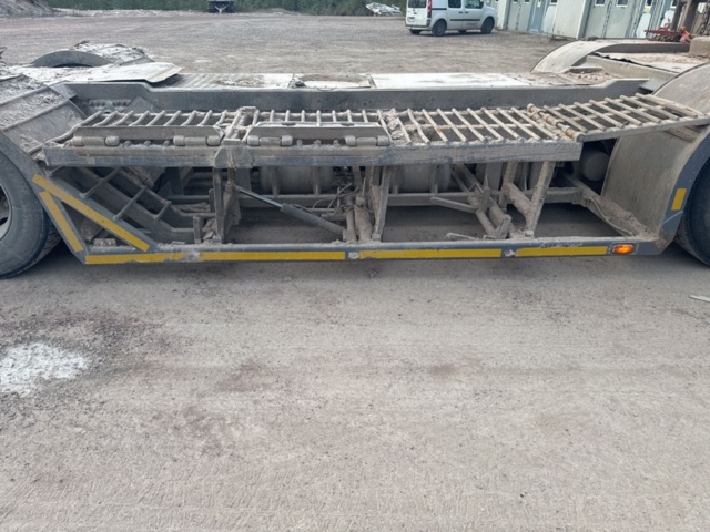 1321191-49 Lastbil Dunderbygge Scania R500LB8X4HNB -2011