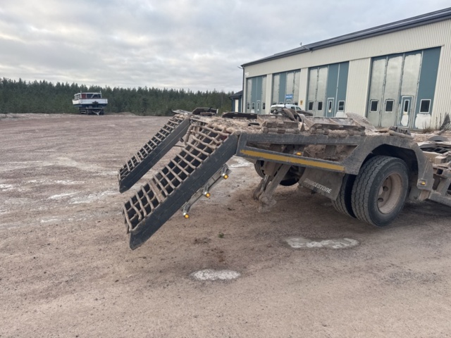 1321191-54 Lastbil Dunderbygge Scania R500LB8X4HNB -2011