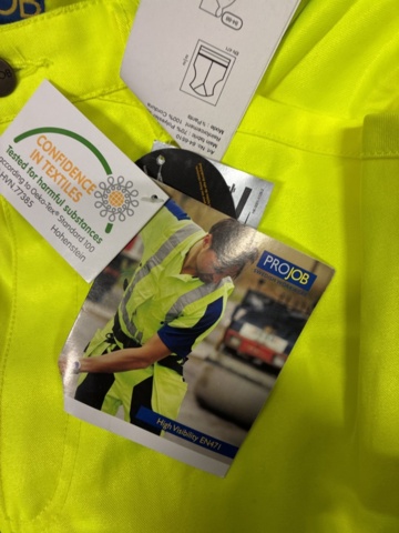 1447338-4 4 pcs protective shorts