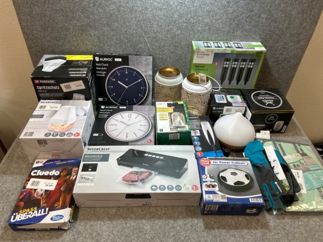 1436322-1 Boxes 12 pcs with mixed products