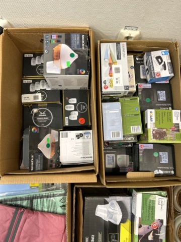 1436322-11 Boxes 12 pcs with mixed products