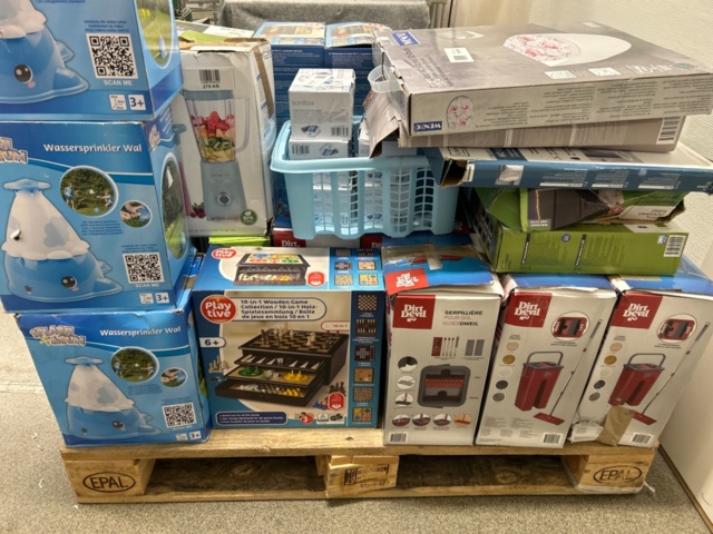 1436324-6 Lot with mixed products