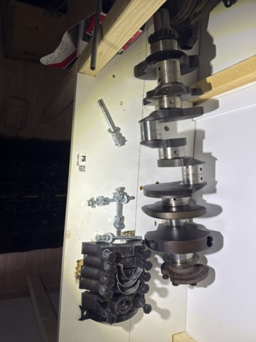 1321199-3 Chevrolet 454 motor i delar