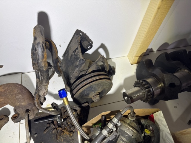 1321199-11 Chevrolet 454 motor i delar