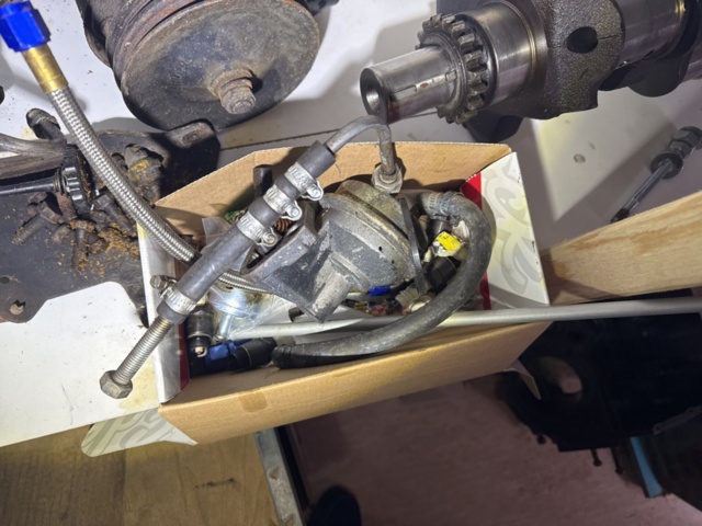 1321199-12 Chevrolet 454 motor i delar